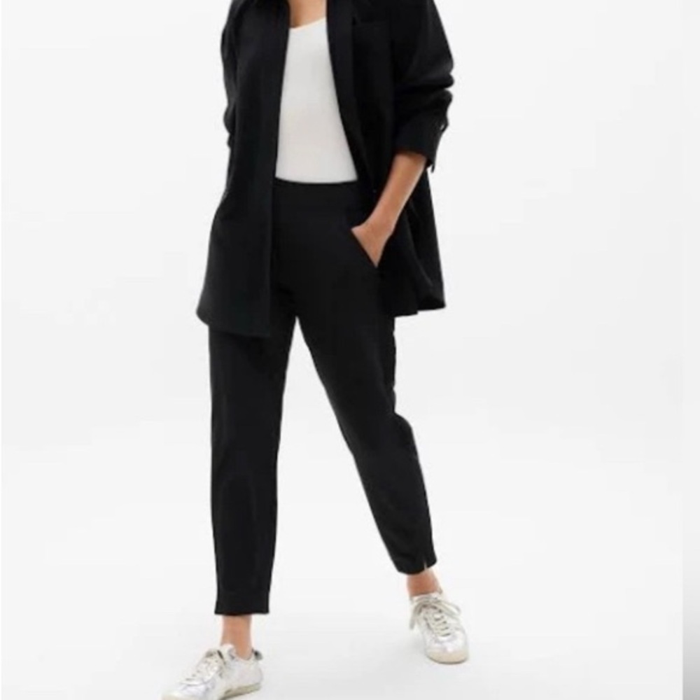 Athleta $129 Brooklyn Ankle Pant joggers W14”-16”. P24